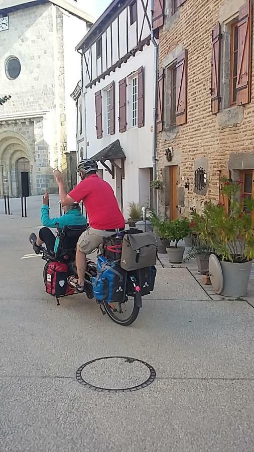 לינה וארוחת בוקר Le Mas-dʼAgenais Le Dormeur Du Val מראה חיצוני תמונה